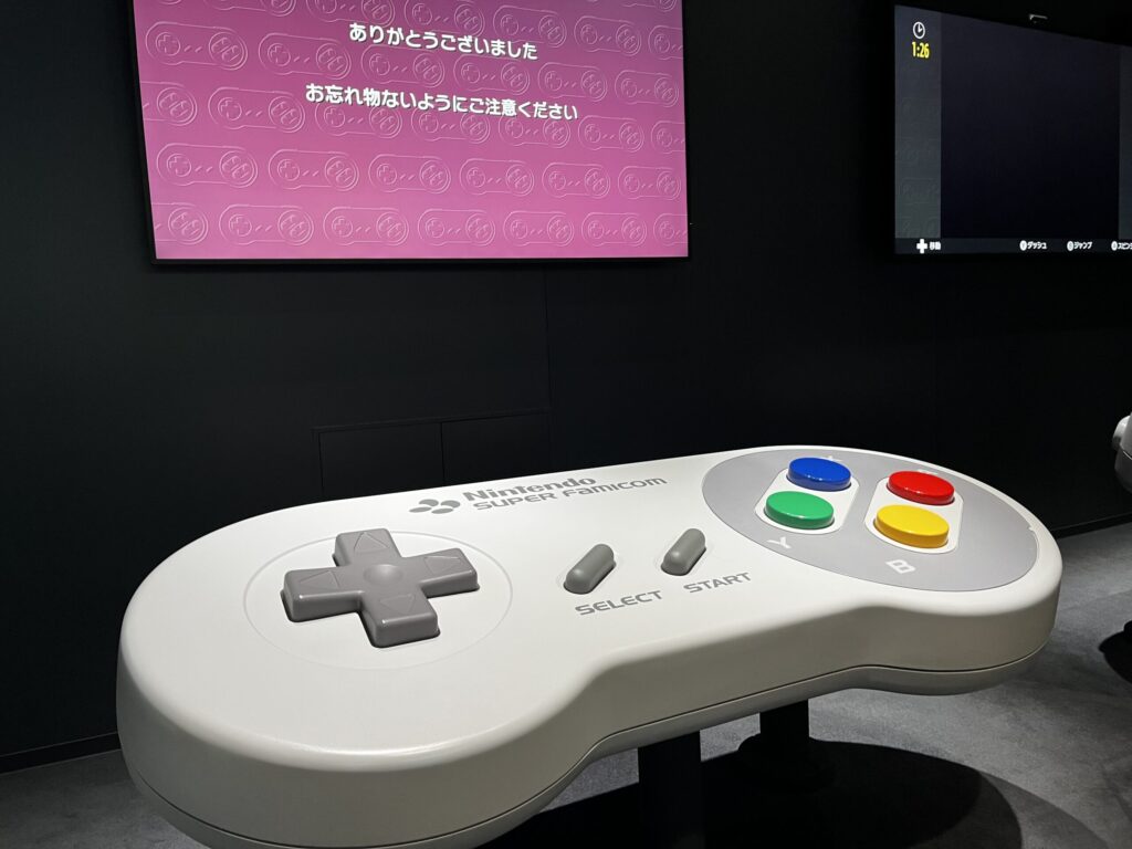 ニンテンドーミュージアムのビッグコントローラー